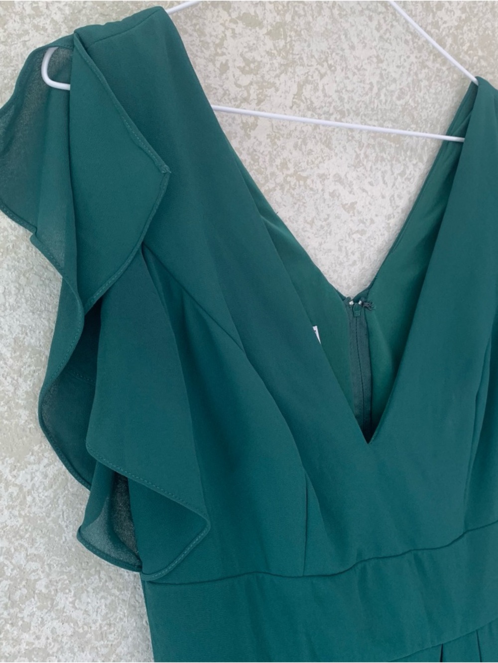 DB Studio Emerald Green V-Neck Ruffle Sleeve Maxi Dress Size 8 Wedding Formal - Picture 3 of 9